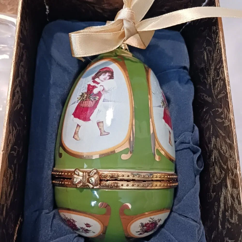 Mr. Christmas see my
